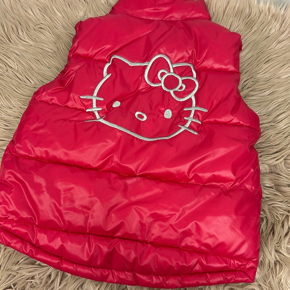 Hello Kitty Vest - Picture 2 of 6
